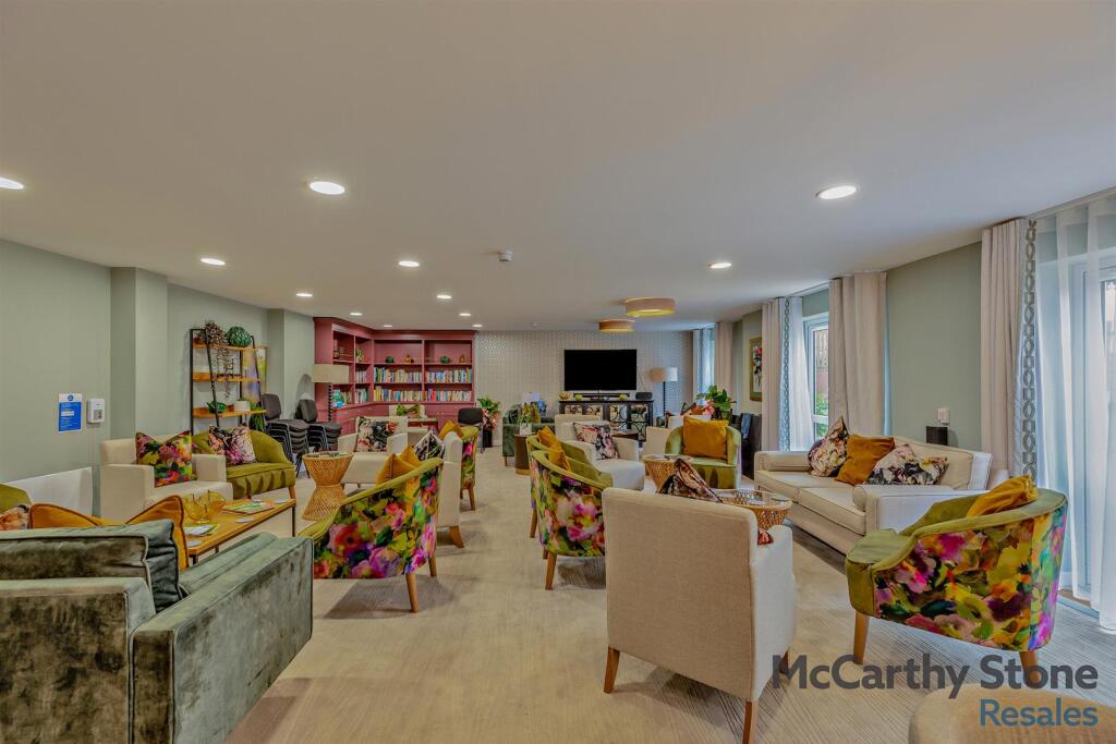 8660042-interior19-800.jpg