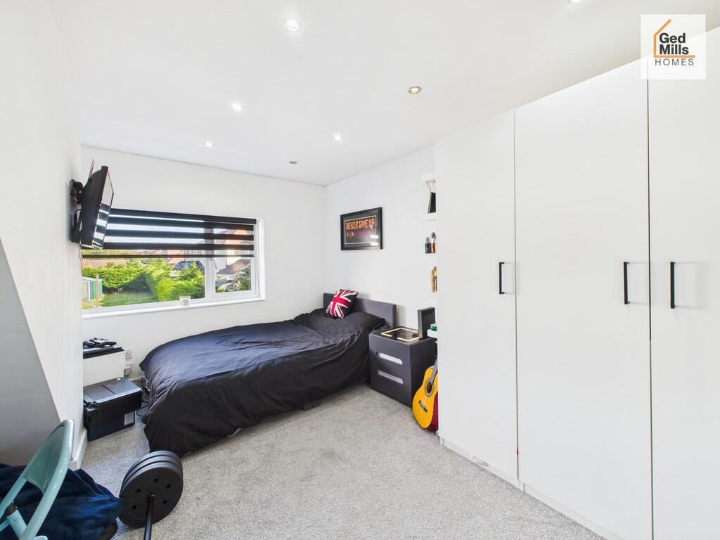 CAM04261G0-PR0100...