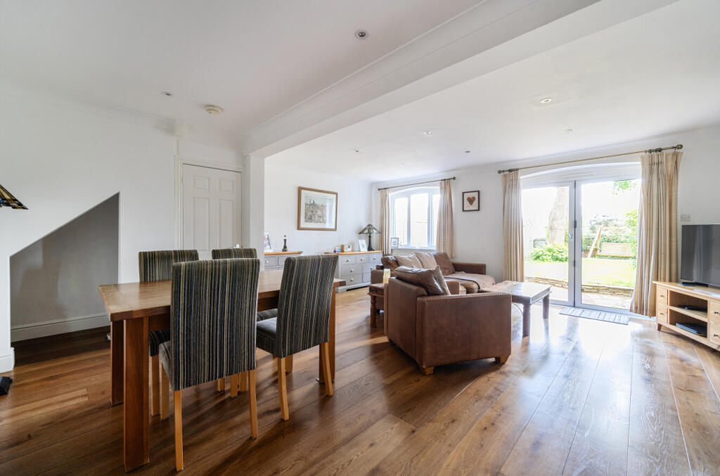 1300633-7-68370d5...