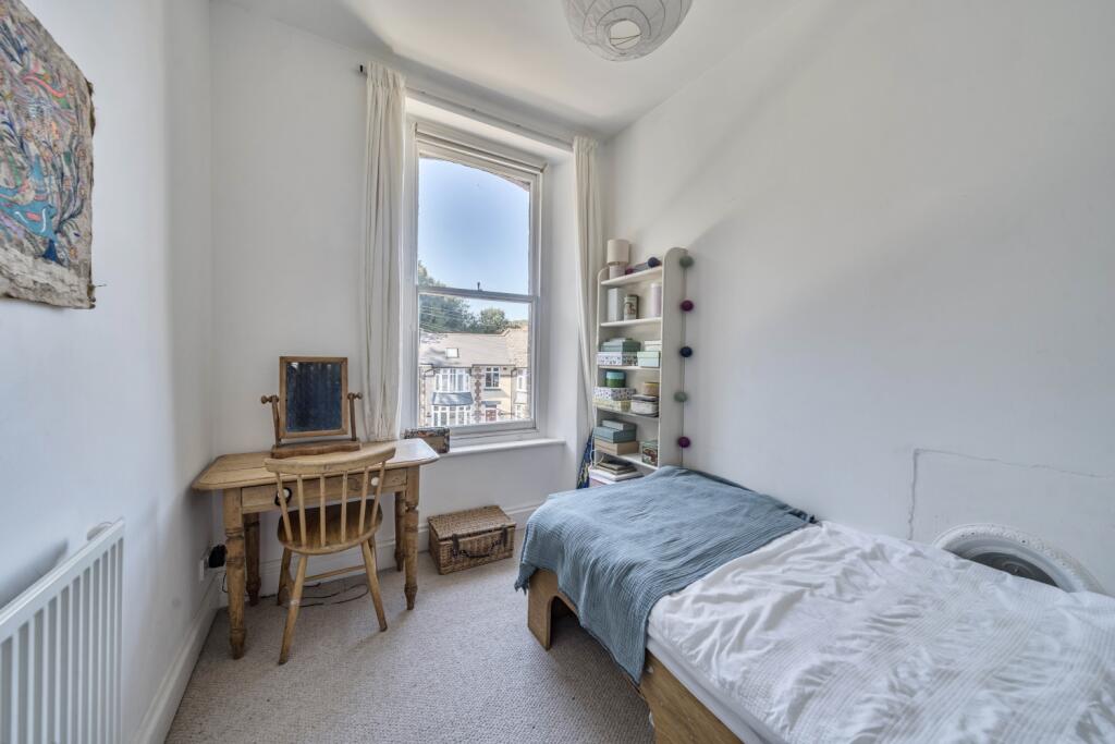 1357823-5-68d28e5c20d39