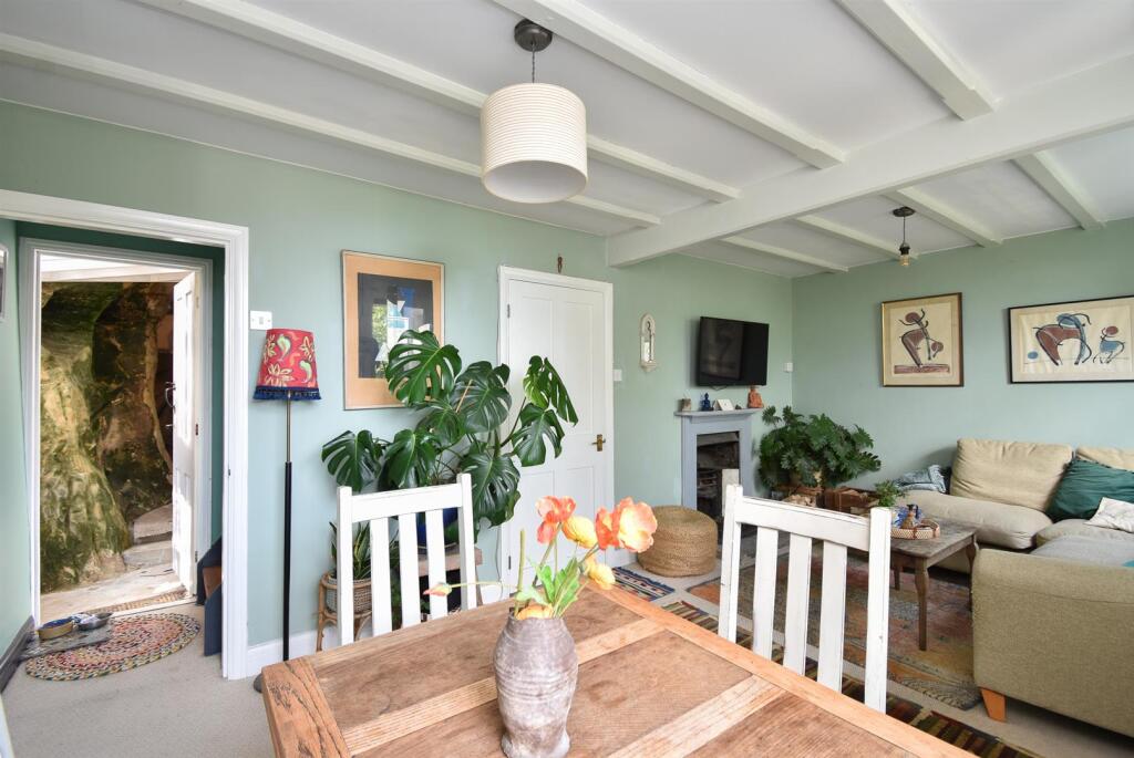 Living &amp; dining room