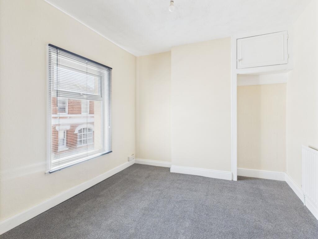 CAM04922G0-PR0048-STILL010