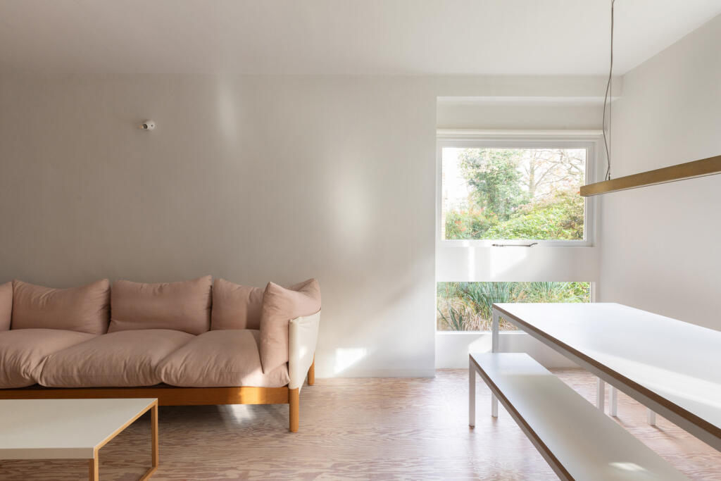 321259 - 7-LANGHAM-HOUSE-CLOSE-13.jpg