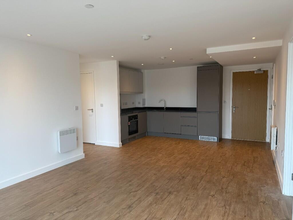 Dining/Kitchen