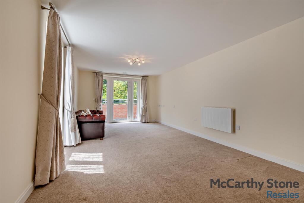 8654347-interior18-800.jpg