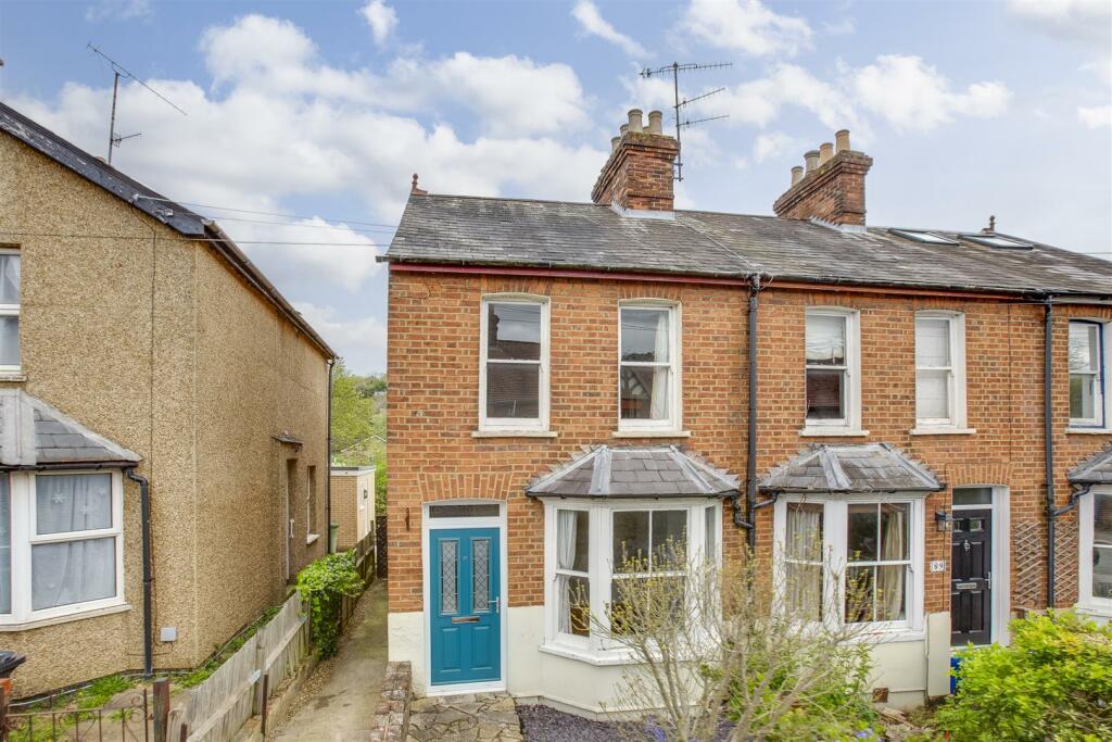 87 Totteridge Avenue, HP13 6XG-14.jpg
