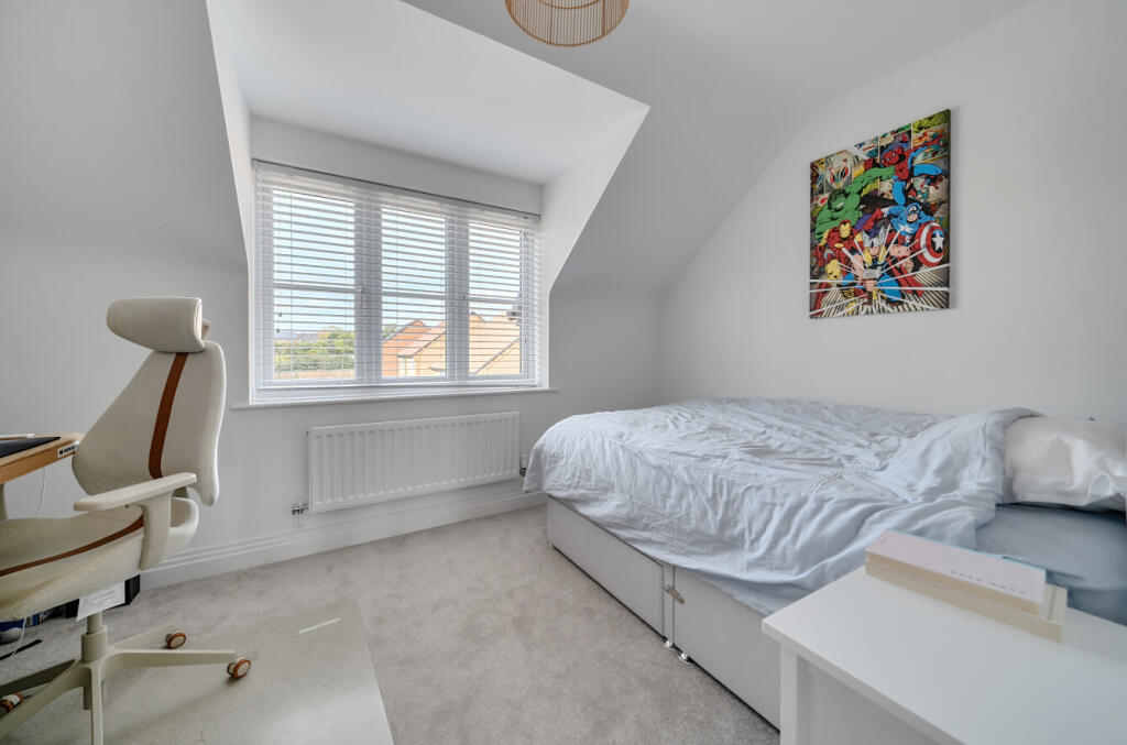 1371935-3-68f766c...