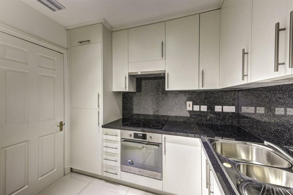 79-81 Lexham gardens 330418 Kit_RGB.jpg