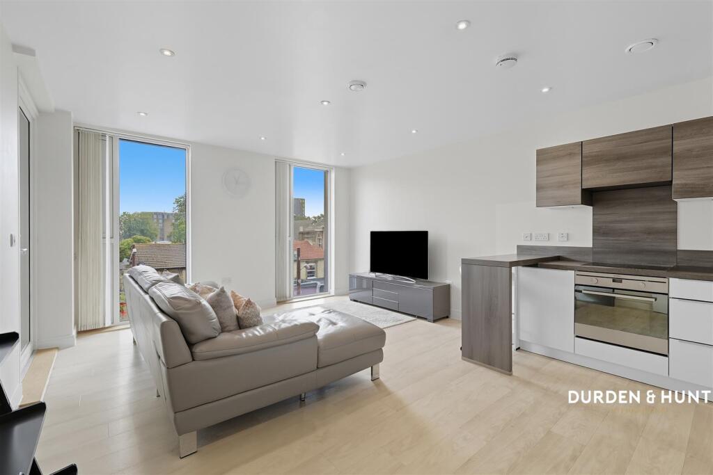 Cleveland Park Avenue