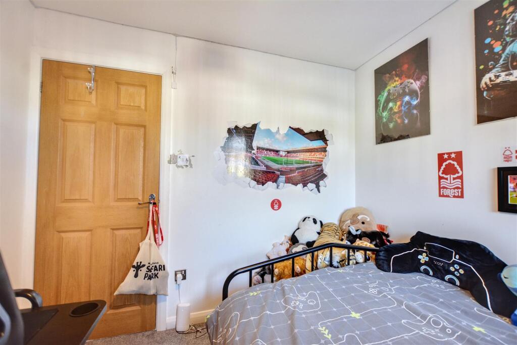 Bedroom 3_2.jpeg
