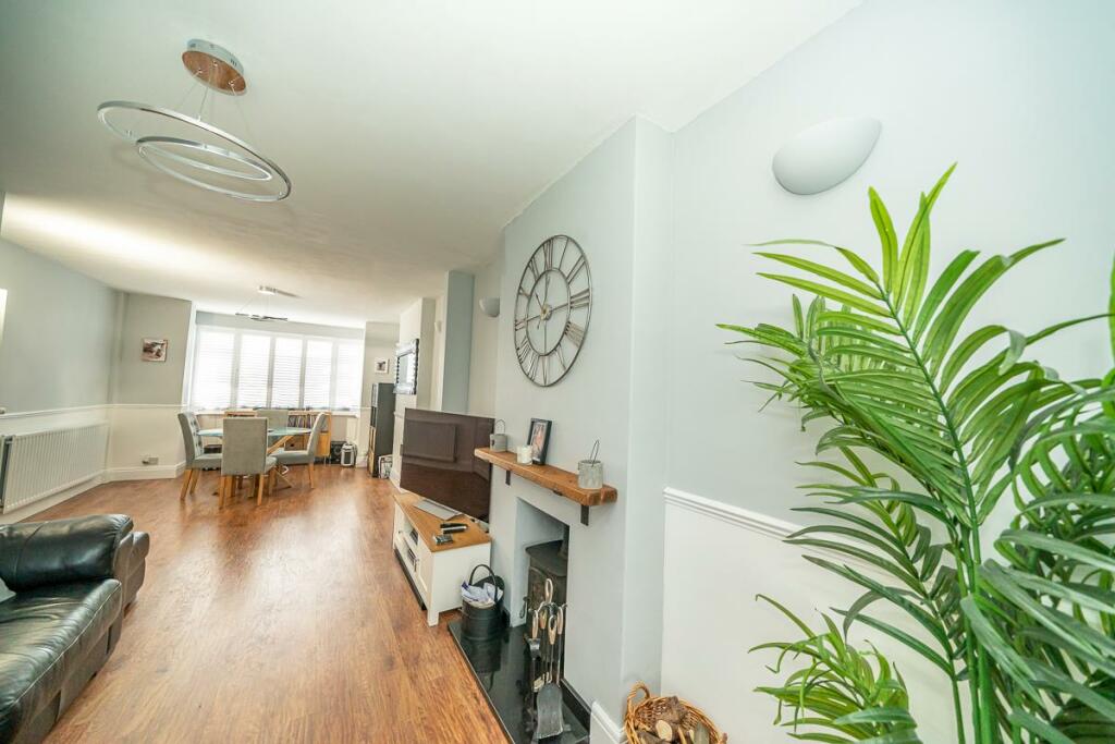 © Webbs Estate Agents © (34 of 68).jpg