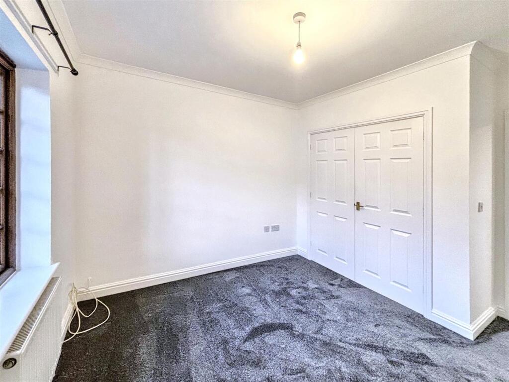 Bedroom 1.jpeg