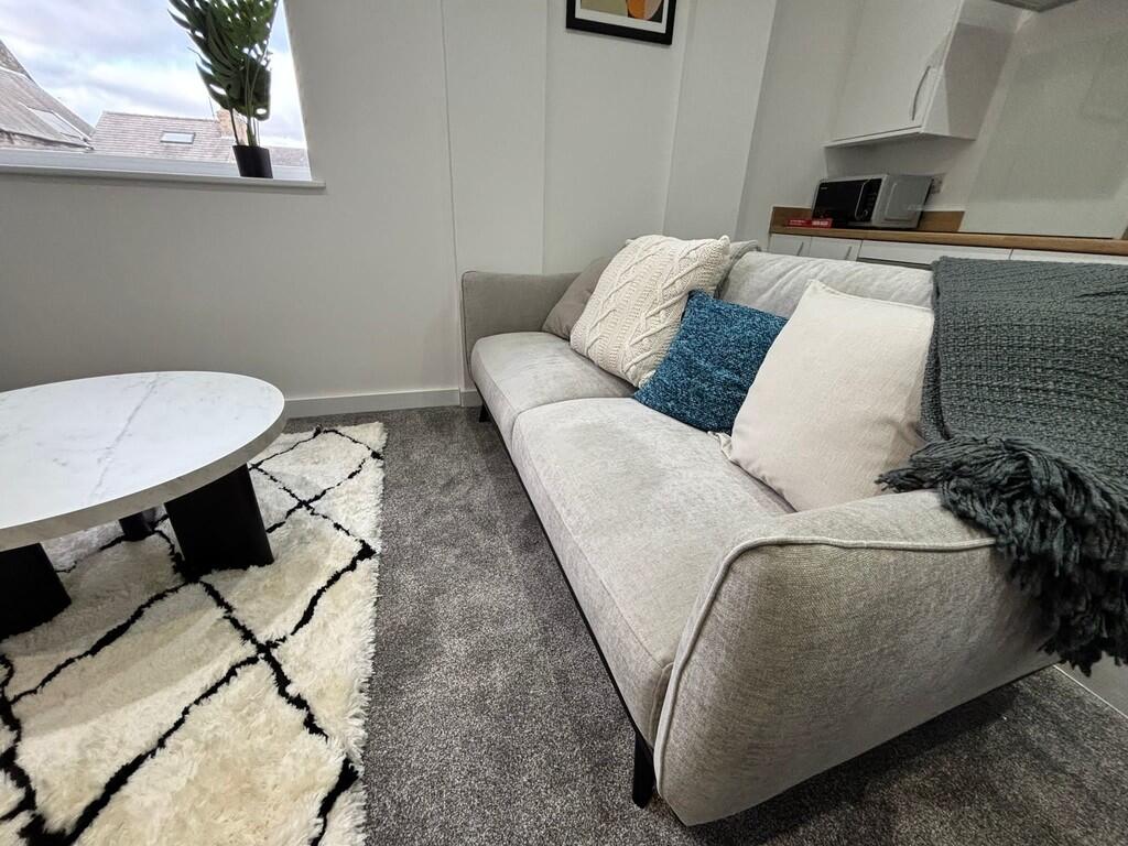 IMG-20250207-WA00...