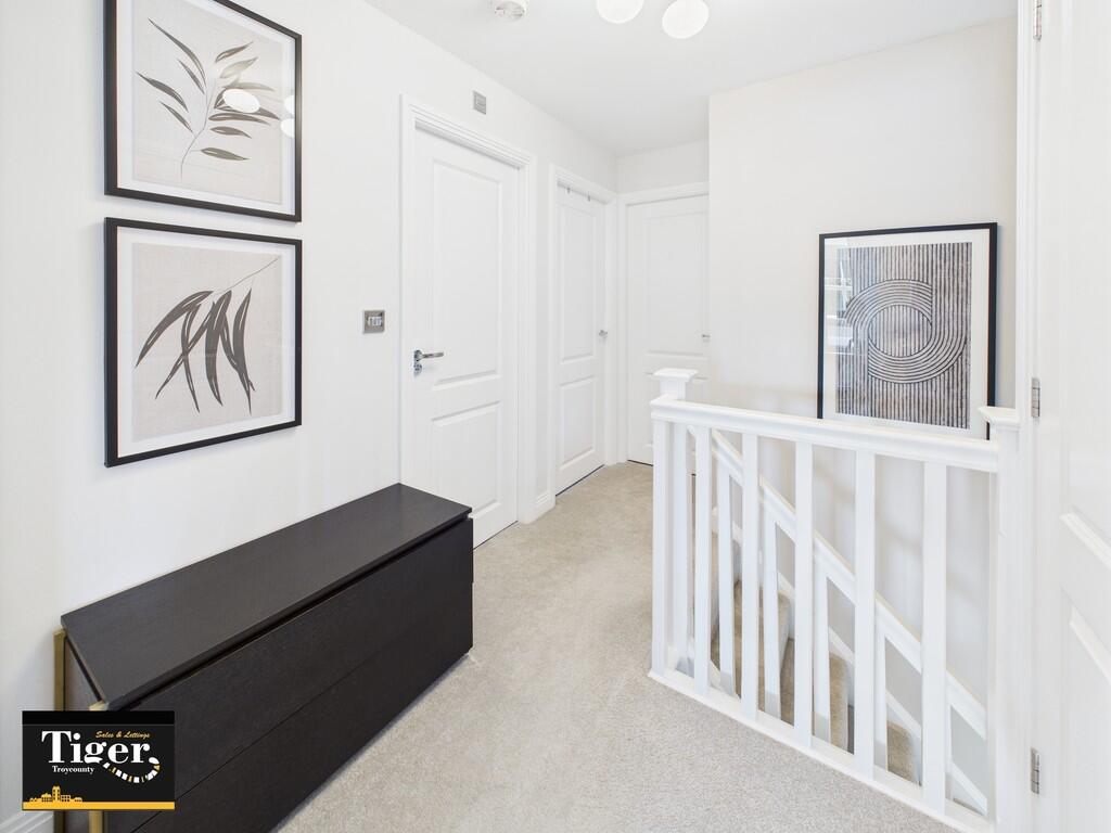 CAM02176G0-PR0661...