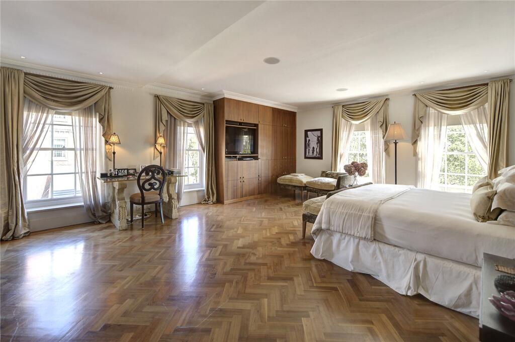 Principal Bedroom
