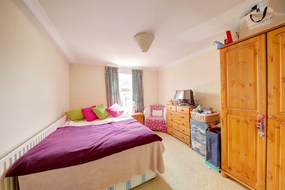 Bedroom 1 (Rear)