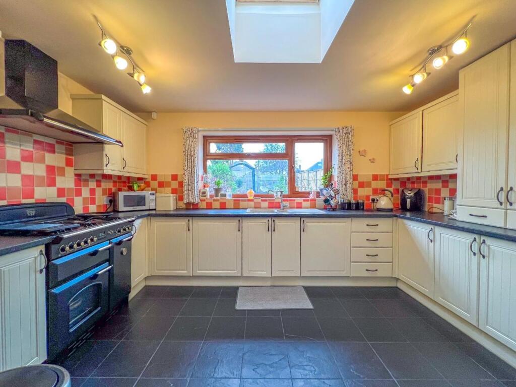 Ryde Av. - Image-13.jpg