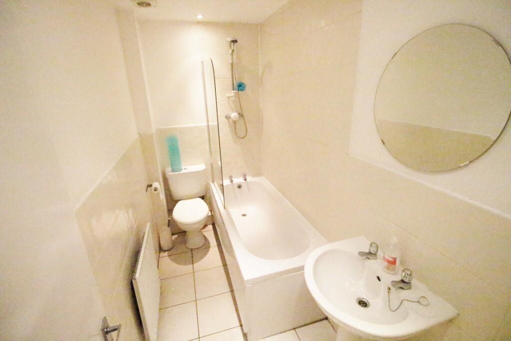 Estcourt Avenue, Leeds