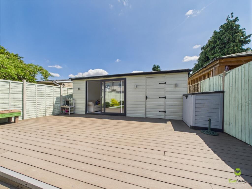 CAM02615G0-PR0074-STILL022