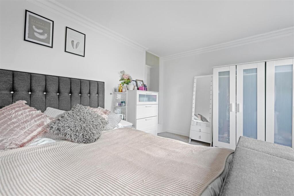 First Bedroom (2).jpg