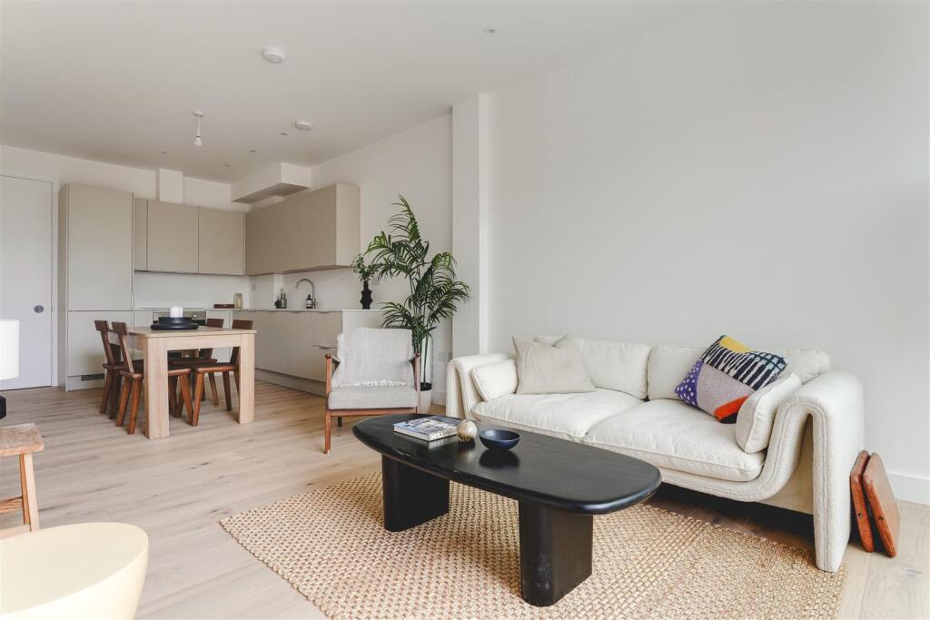 Clissold Close-46.jpg