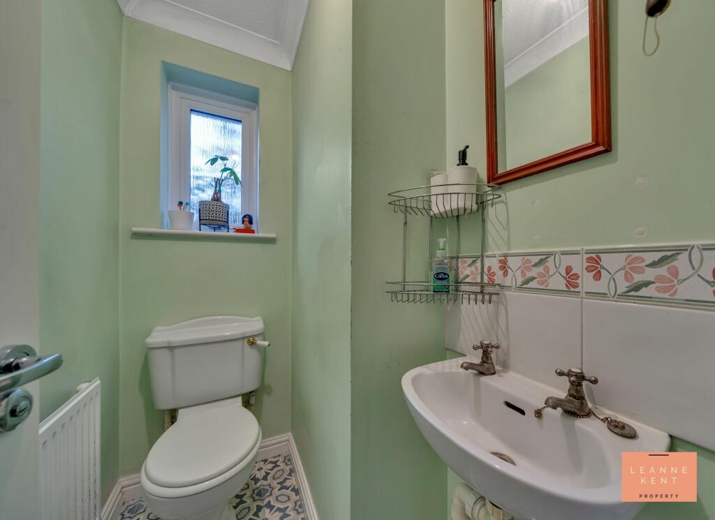 Downstaors Toilet
