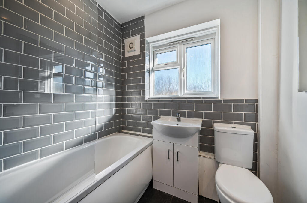 1371445-14-68fb5f...