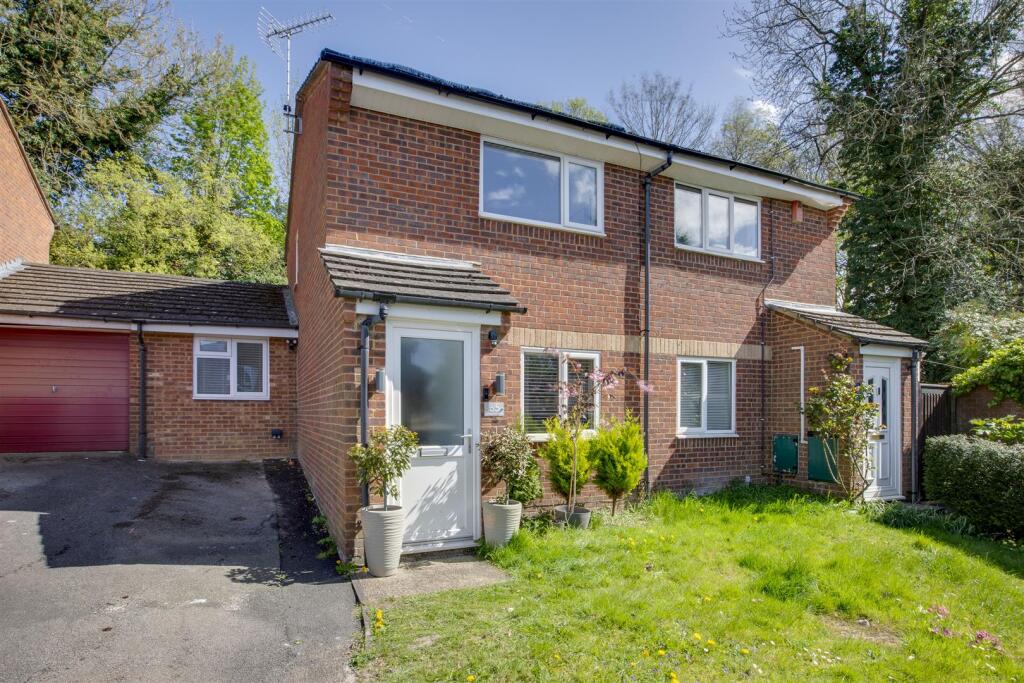 65 Nicholas Gardens, HP13 6JG-14.jpg