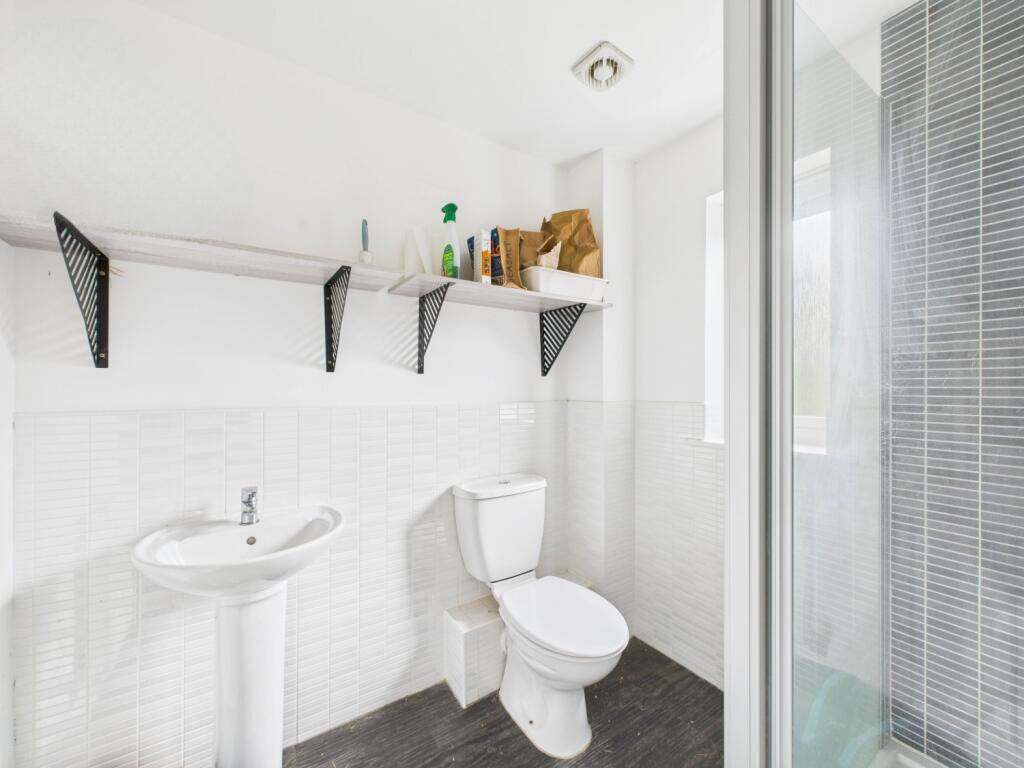 Ensuite two