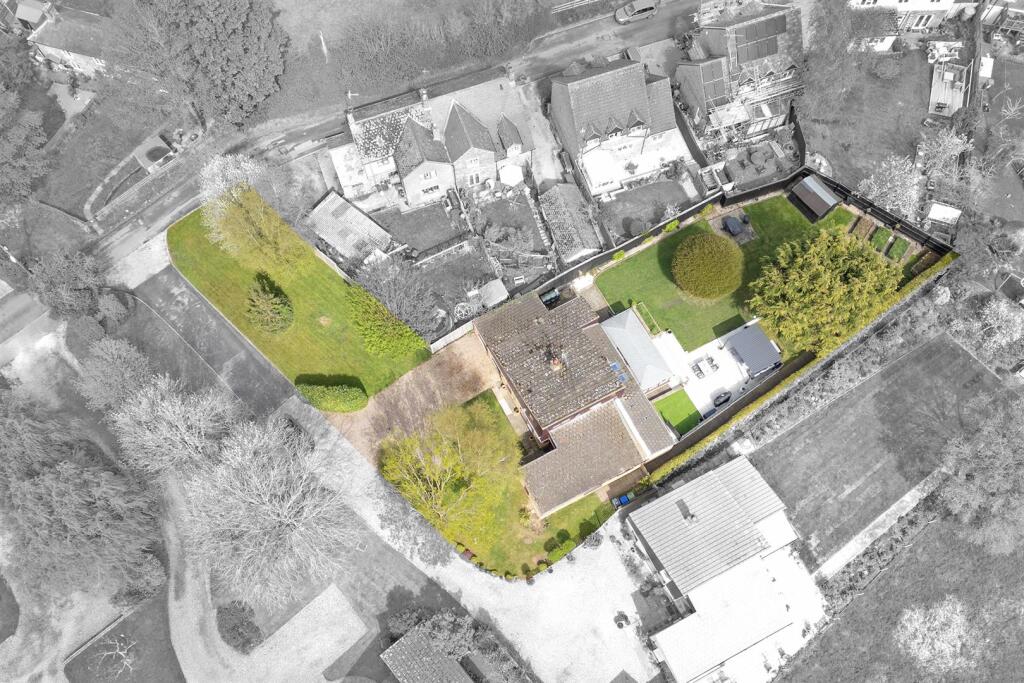 Mayfields, 1 Manor Close