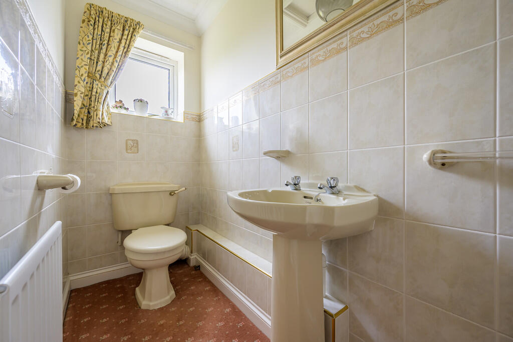 Ground Floor W.C....