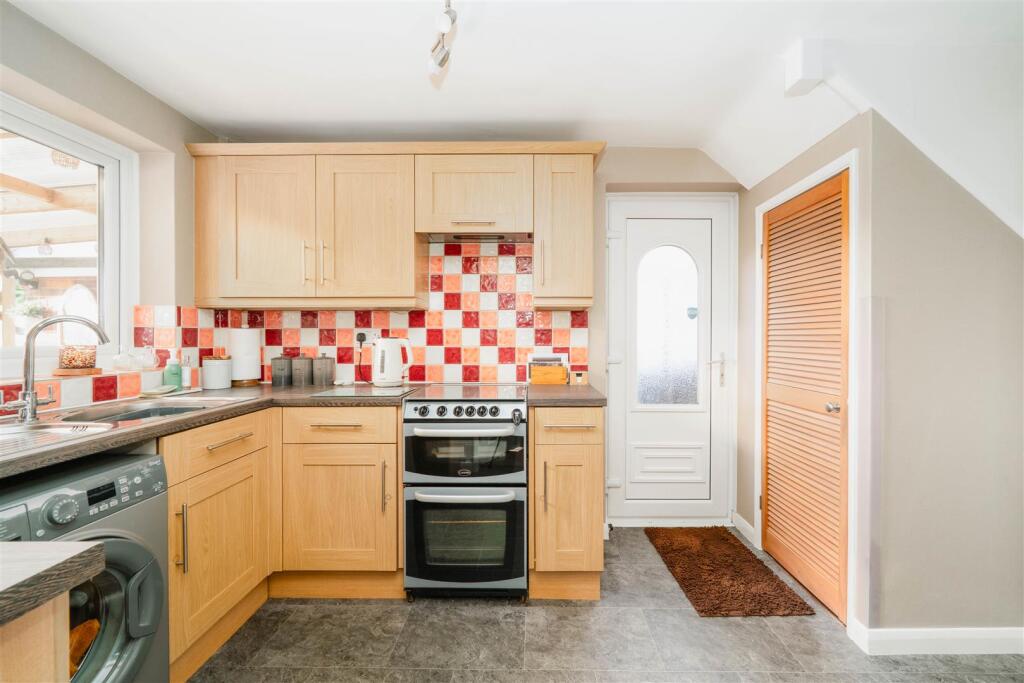Kitchen-3.jpg