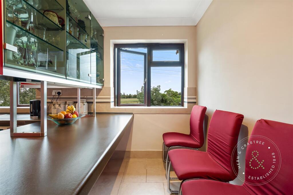 Catherine Drive, Hern Crabtree (45).jpeg