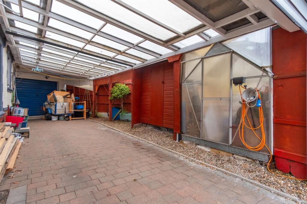 Carport