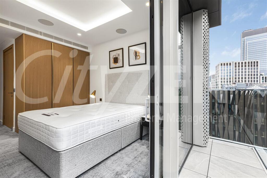 BEDROOM/TERRACE
