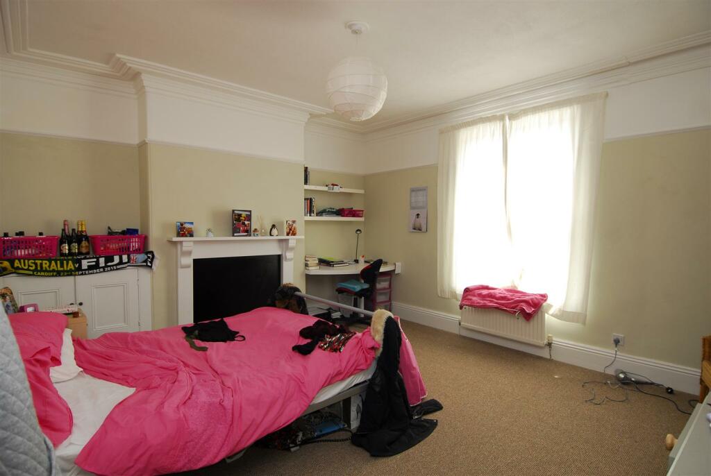 30HoldsworthSt004.JPG