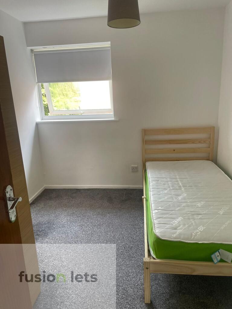 dd051dd0-5279-479c-8578-5fdd285f7165