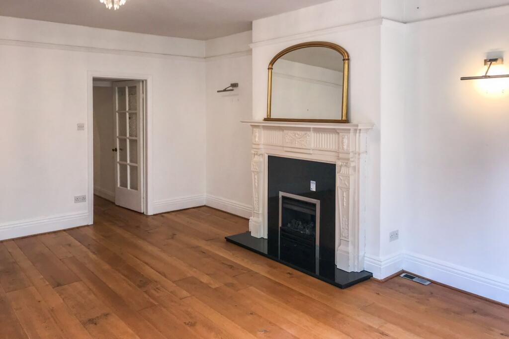 Flat A, 28 Park Avenue, Harrogate, HG2 9BG