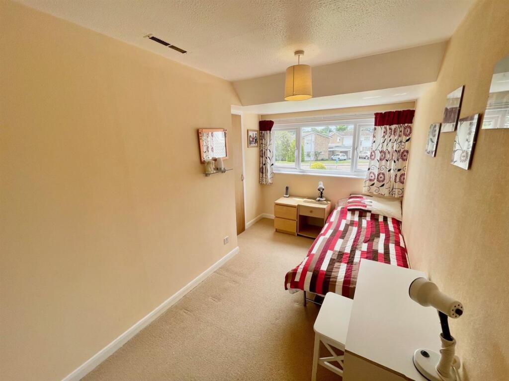 Bedroom 3.jpg
