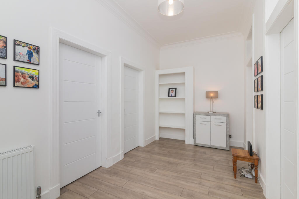 1-1 4 Southpark Drive, Paisley 2L-1