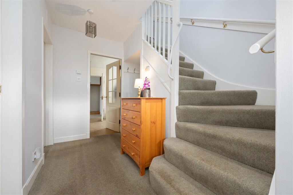 16BogwoodDrive004.JPG