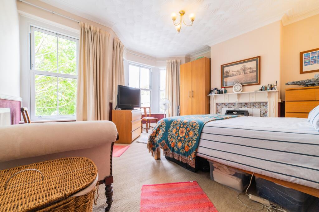 Call 02920 454555 to secure your viewing_13