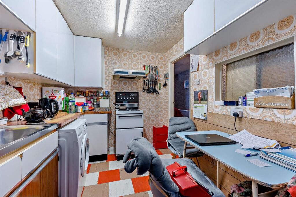 8634654-interior04-800.jpg