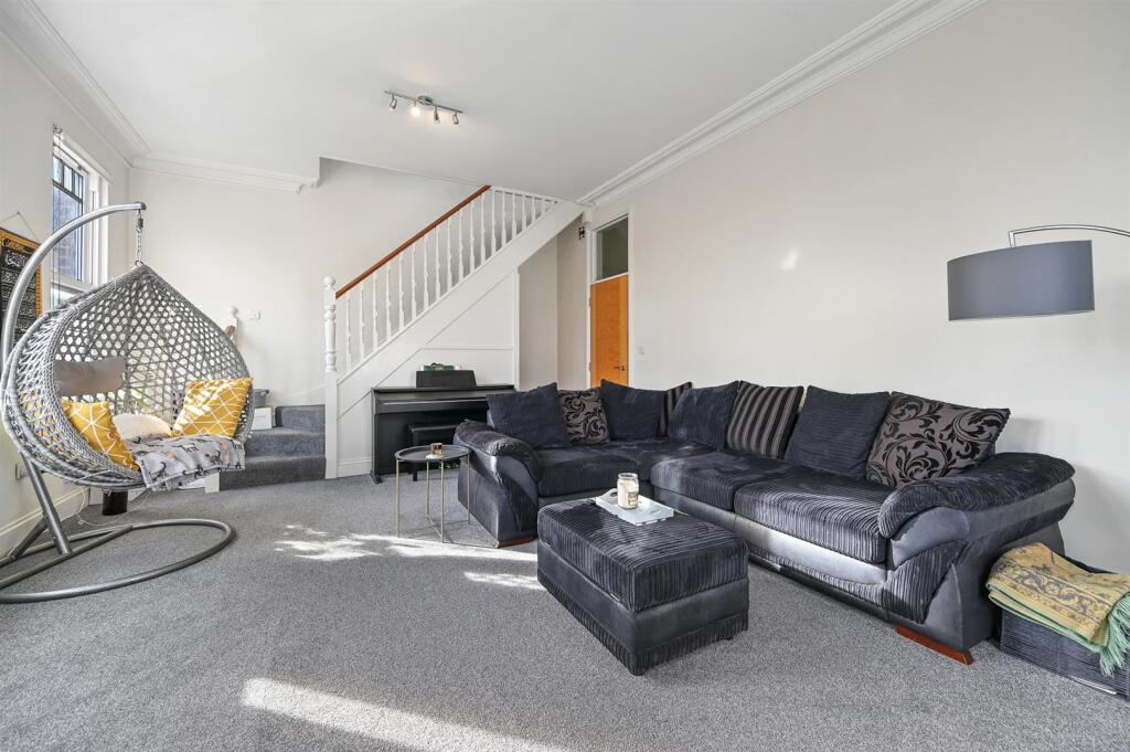 BCHJ - 151A Kings Road - Reception B (4).jpg