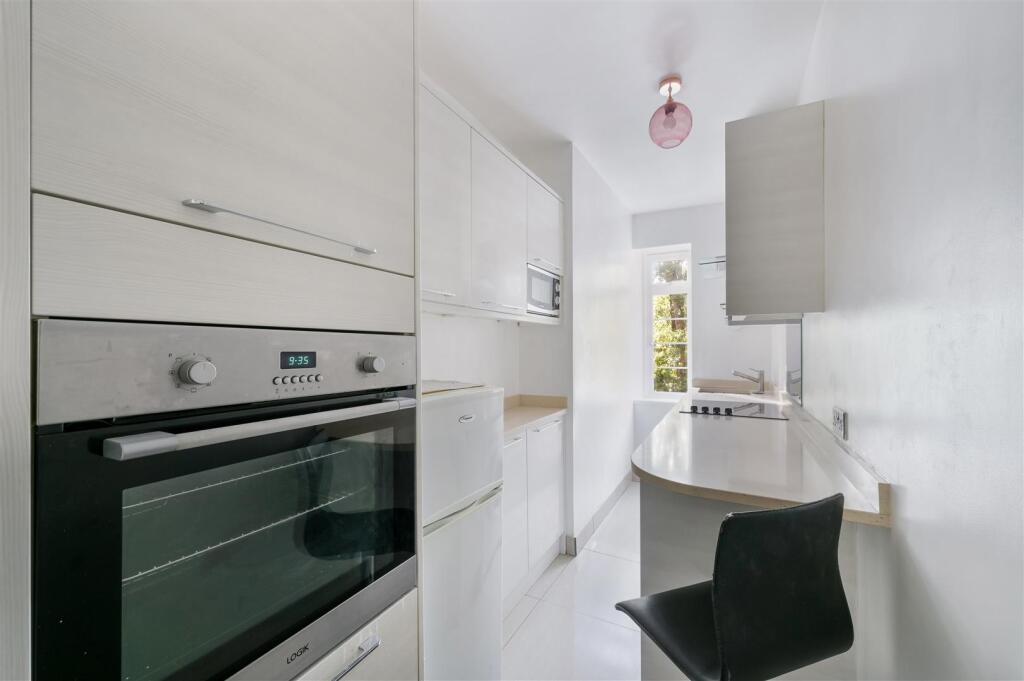 LANGHAM COURT  (1).jpg