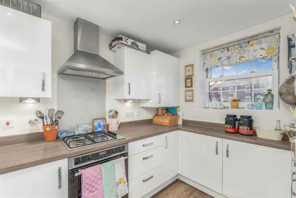 26 Flux Drive, Deddington-7.jpg