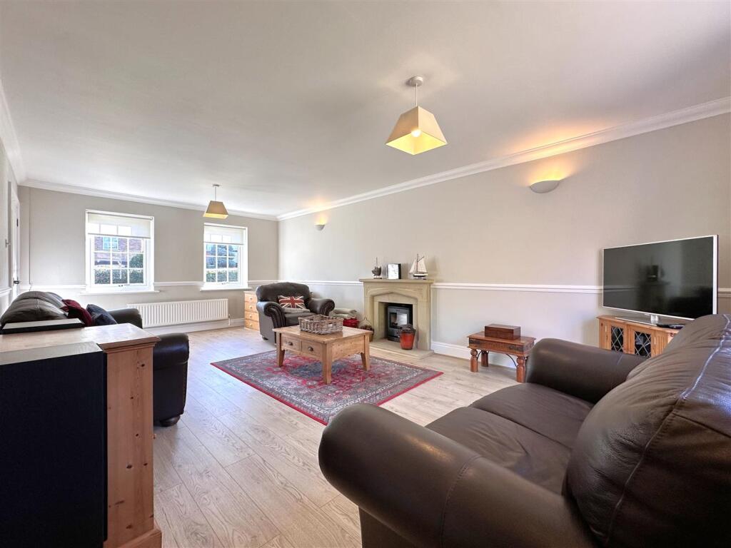 Dual-Aspect Living Room 165