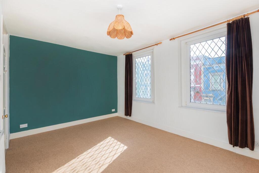 6S1CTN- Bedroom E.jpg