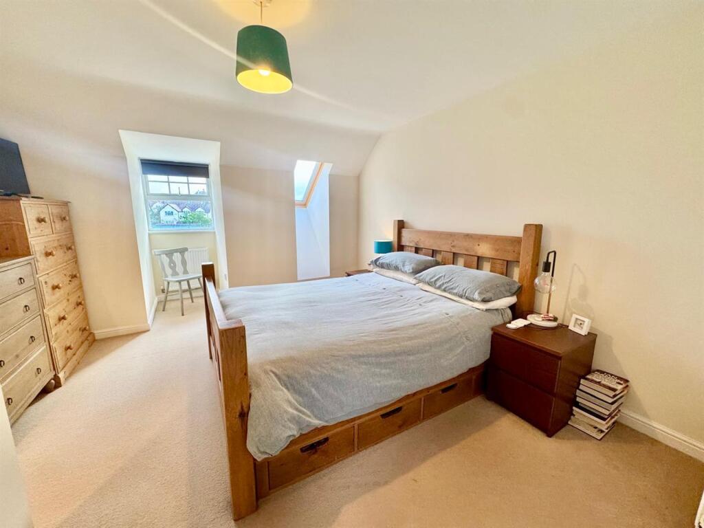 PHOTO-2025-11-25-23-33-25 (4).jpg