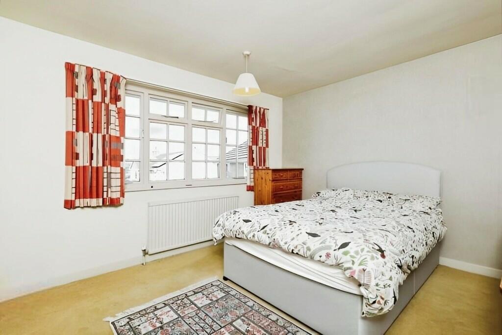 editedimage-31082...